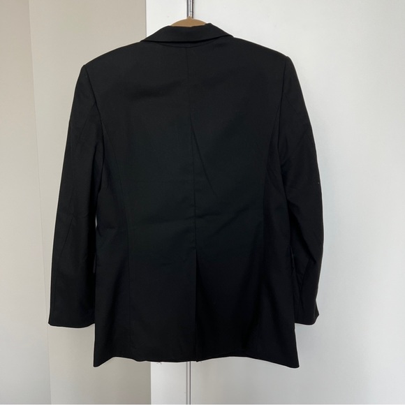 H&M Blazer - Picture 2 of 3